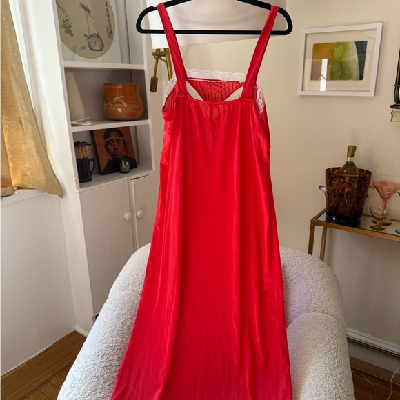 Vintage Red Maxi Dress with White Lace - Picture 9 of 9
